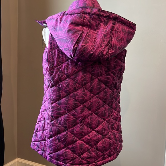 TekGear Purple Vest | Small w/removable hood - Picture 3 of 4